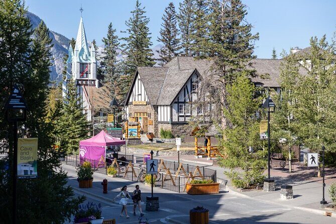 Banff National Park Group Bus Tour Experience - Practical Considerations and Tips