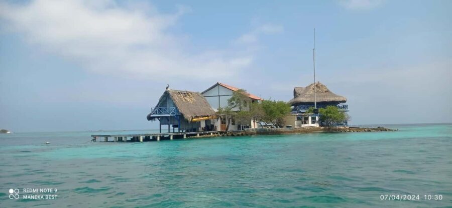 Cartagena: 5 ISLANDS by speedboat with SNORKELING & LUNCH - What’s Included and What’s Not