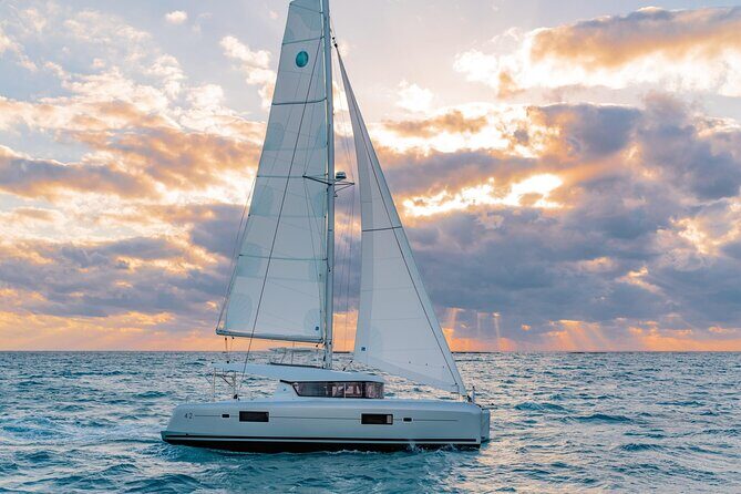 Deluxe Private Boats - 40 ft Catamaran - The Itinerary in Detail: What to Expect