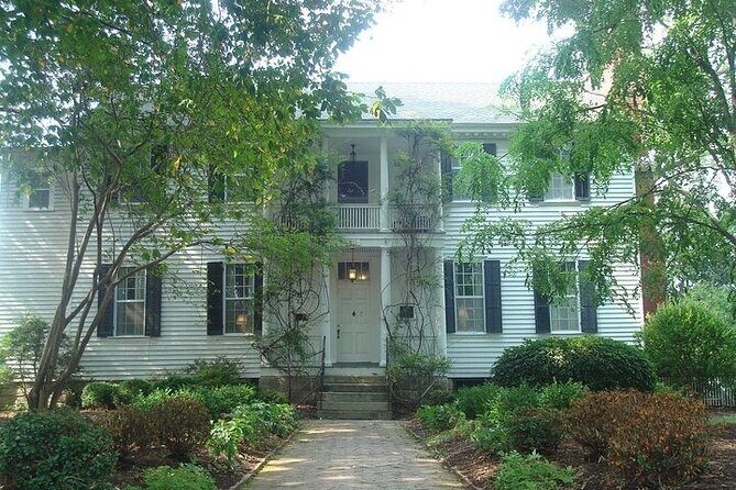 Raleigh Full Day Historian-Guided Driving and Walking Tour - Transportation and Group Dynamics