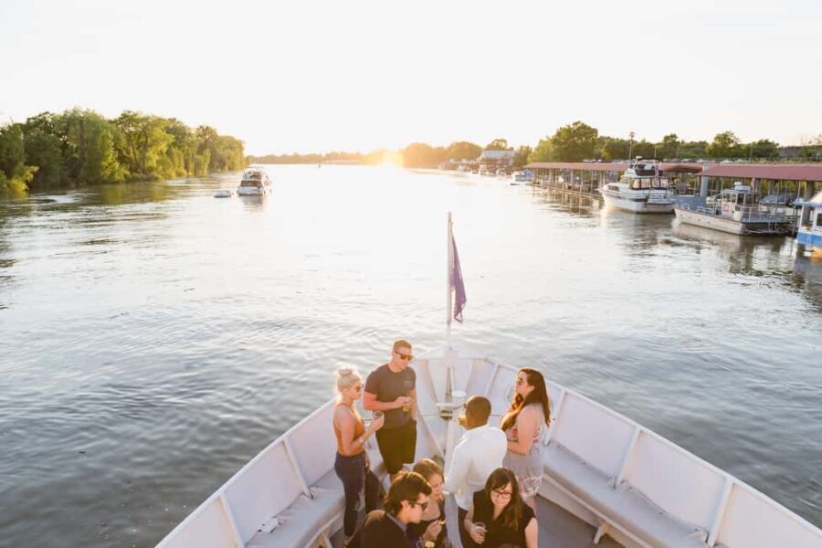 Sacramento: City Cruises River Cruise with History Guide - Key Points